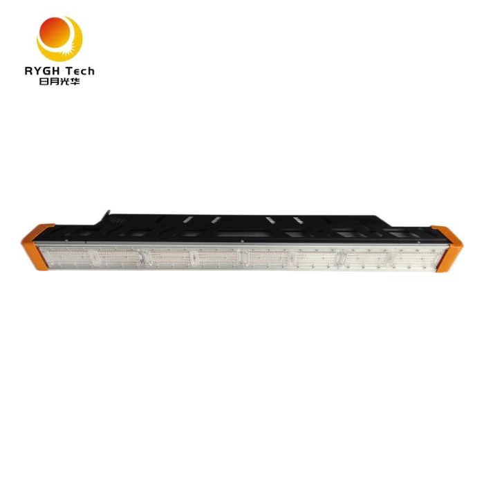 Rygh 2.9-3.7umol/J IP65 Greenhouse LED Grow Light 660W